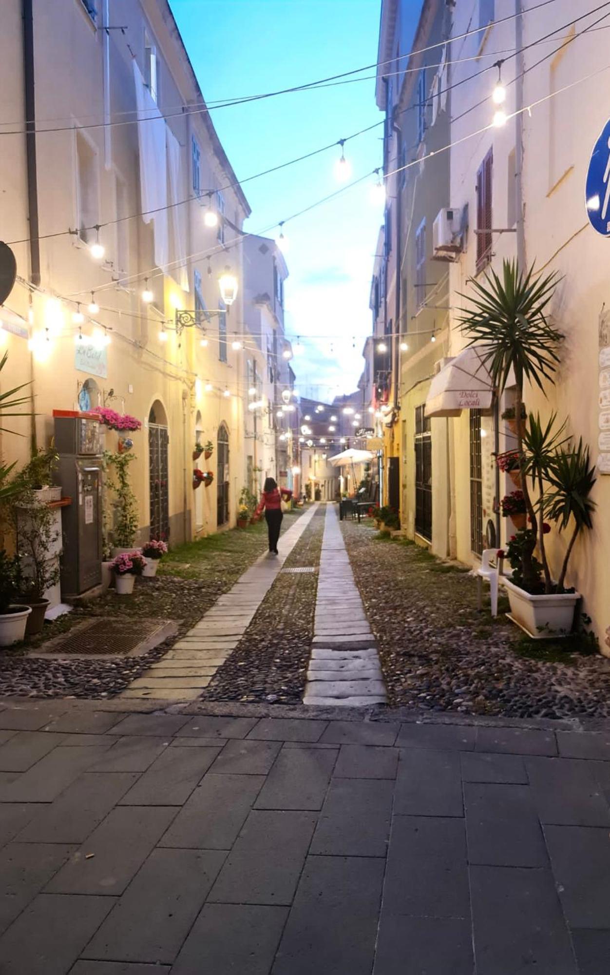 Alghero Old Town Apartment Steps To Sea And Scenic Ramparts エクステリア 写真